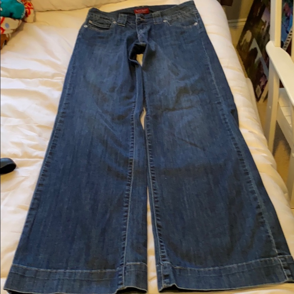 Levi’s wide leg jeans. Sz 4